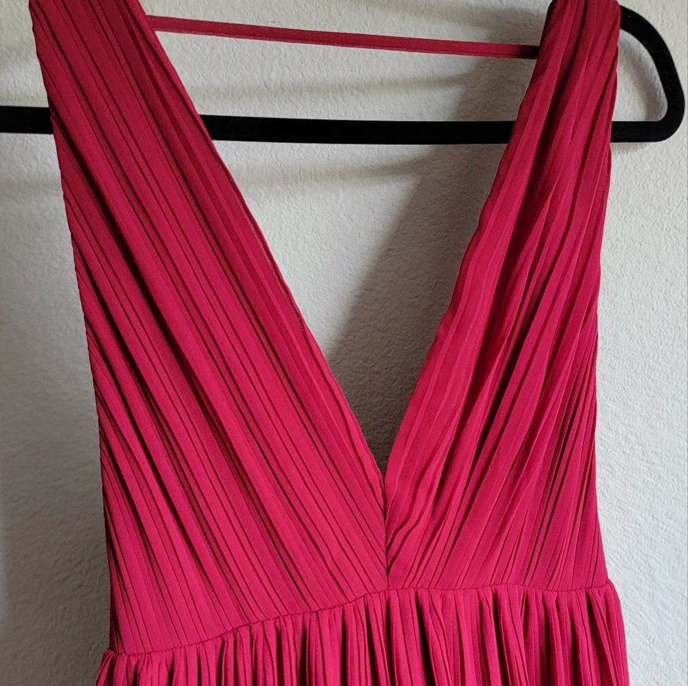 Fame & Partners The Callie Gown - Picture 7 of 8